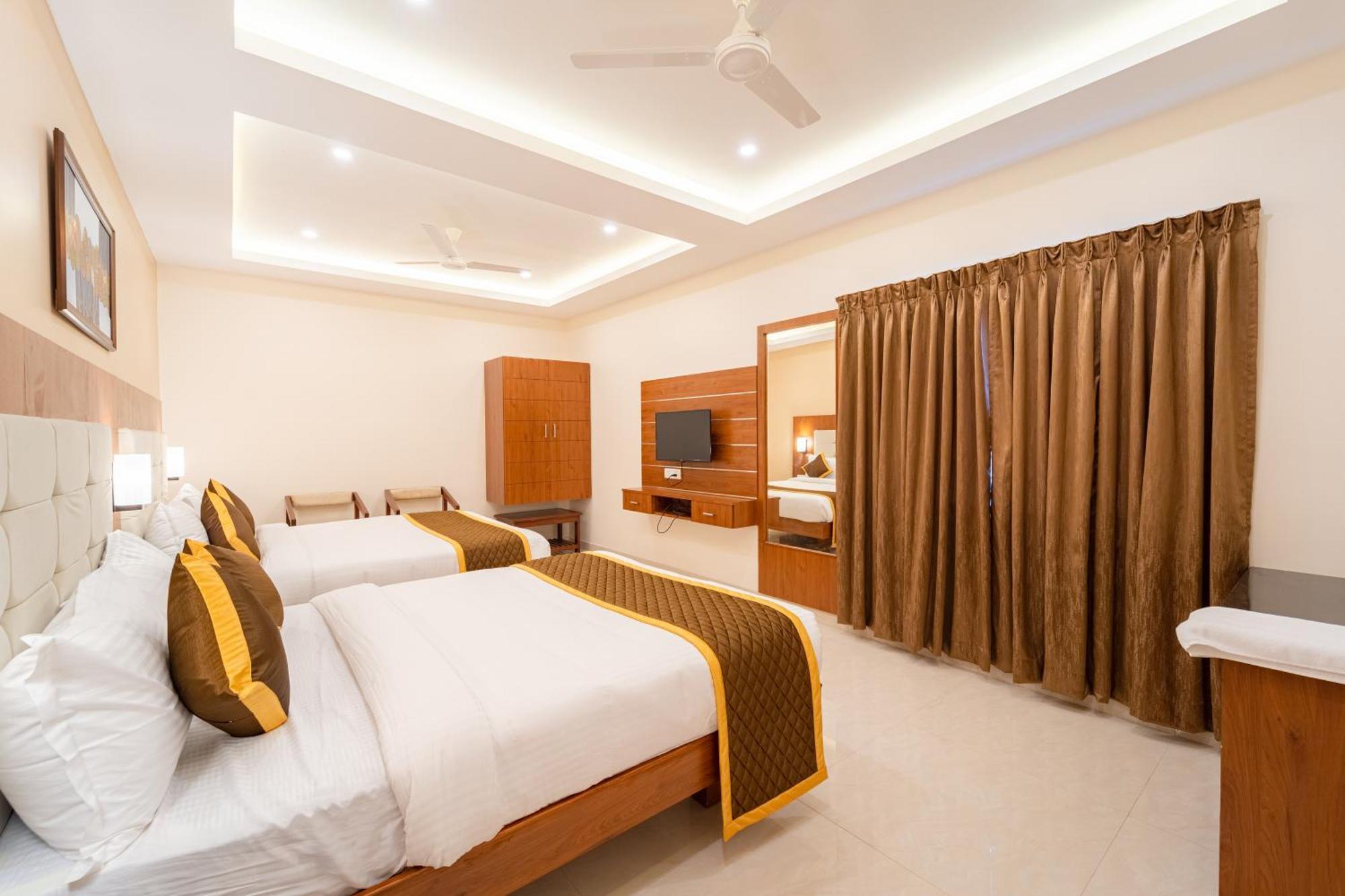 Welcome Grand Residency Pondicherry Exterior photo