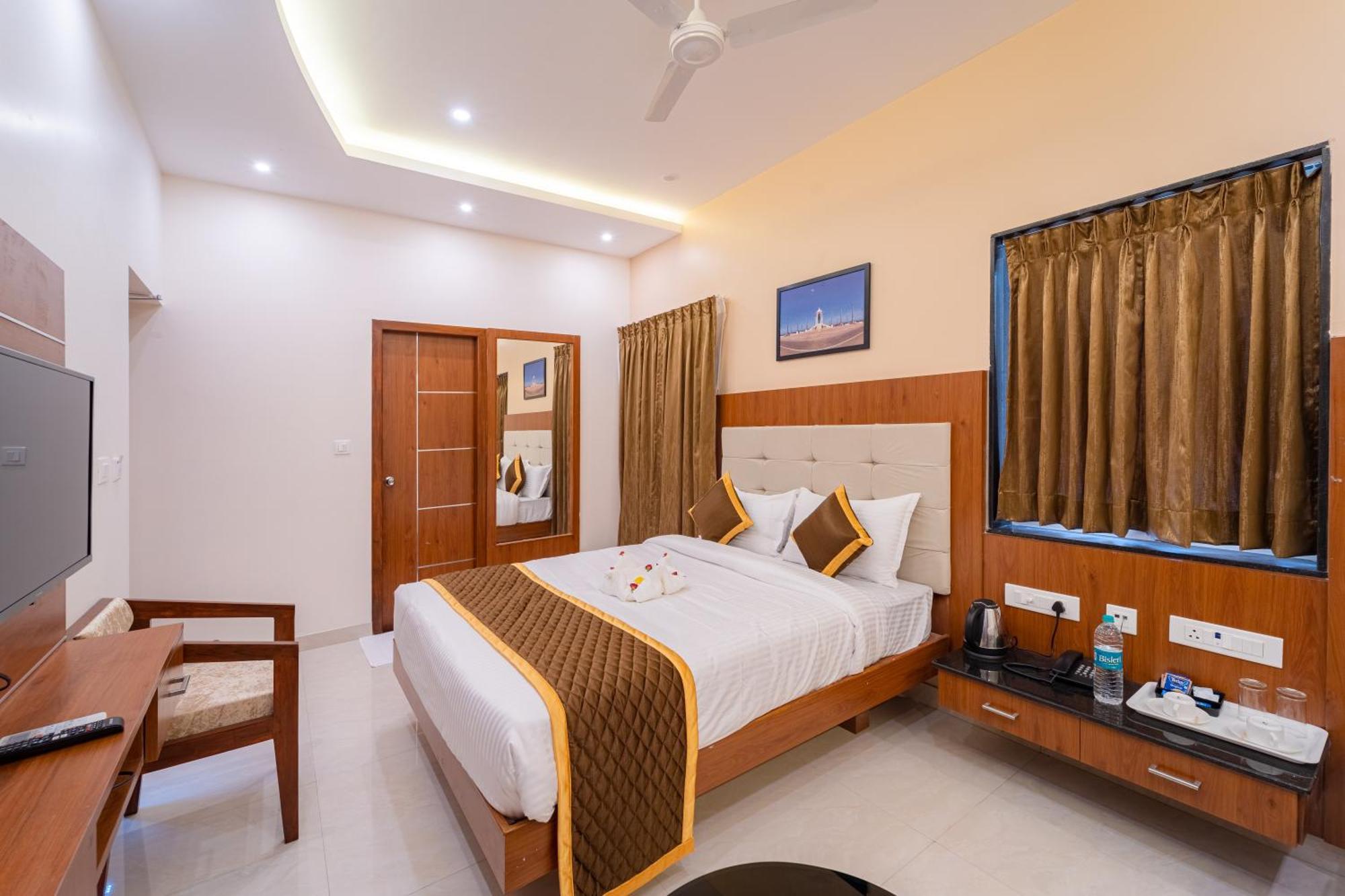 Welcome Grand Residency Pondicherry Exterior photo