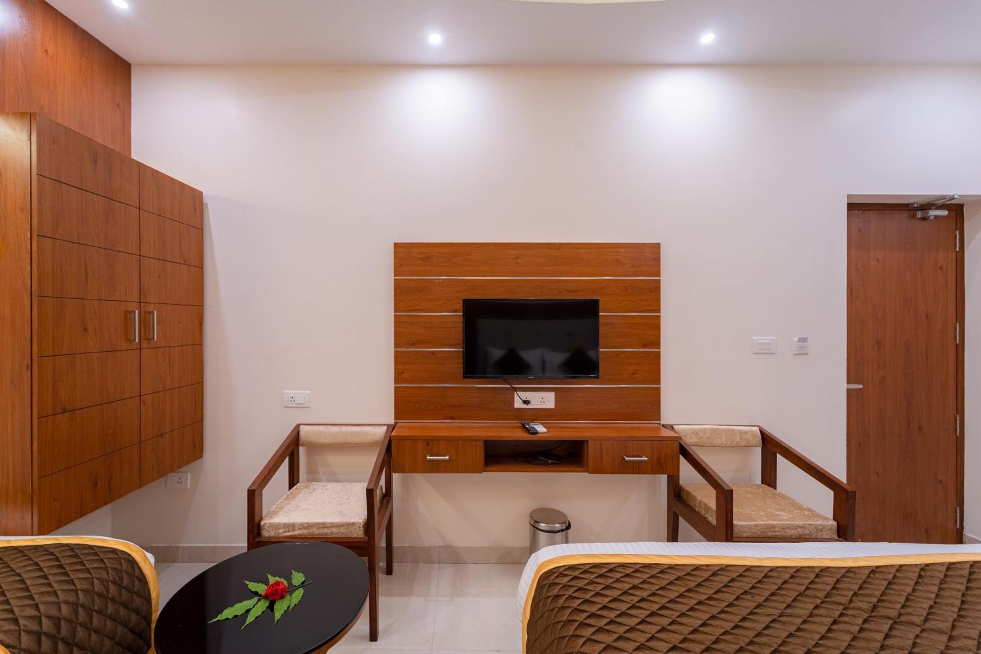 Welcome Grand Residency Pondicherry Exterior photo