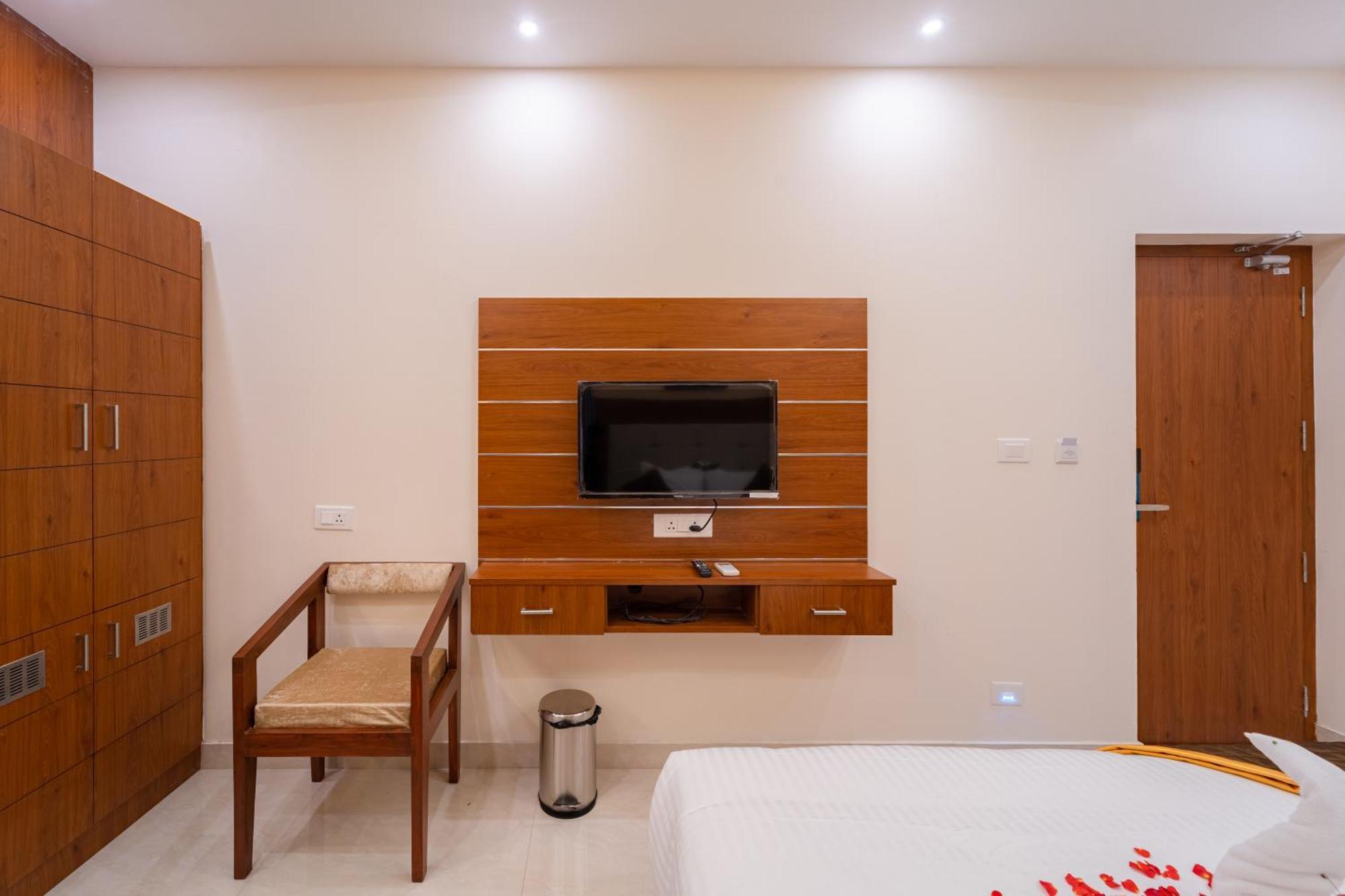 Welcome Grand Residency Pondicherry Exterior photo